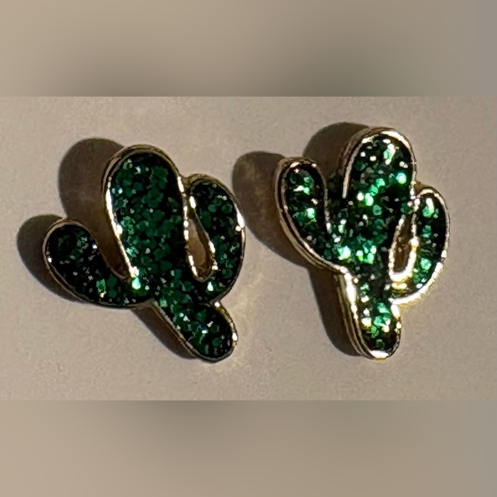 New Mini Cactus Sparkly Stud earrings